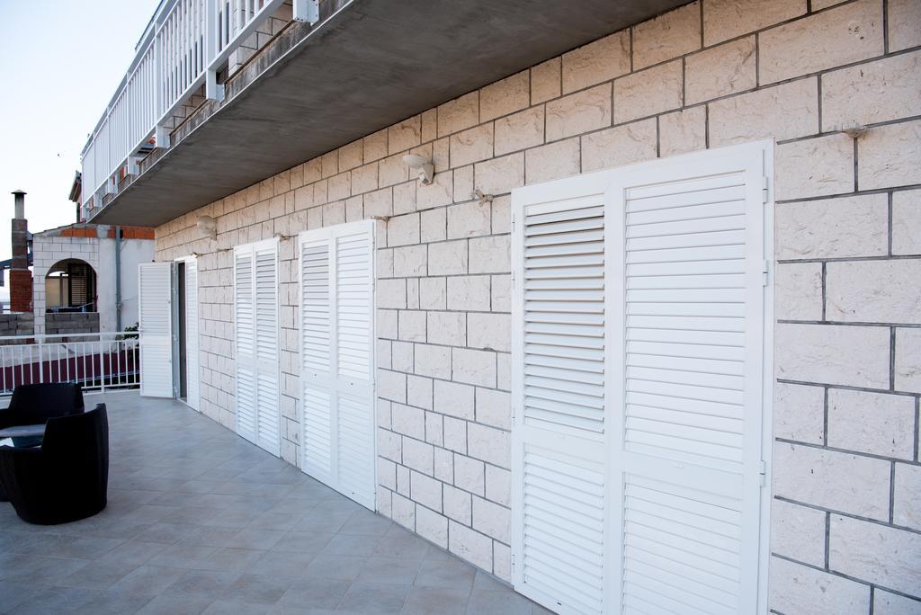 Apartments Duvan ザヴァラティサ エクステリア 写真